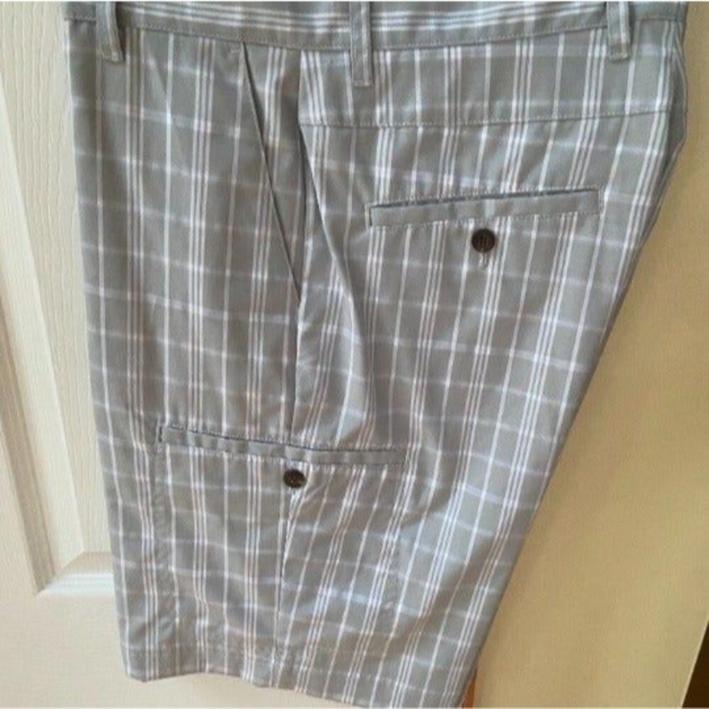 Adidas Golf Mens Size 30 Gray White Plaid Shorts Flat Front Athletic Cargo